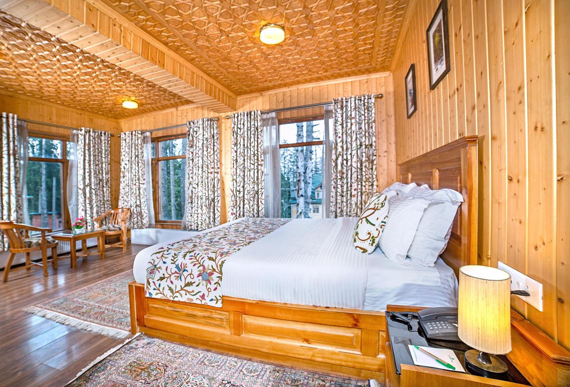 Shaw Inn By Stay Pattern Gulmarg Exterior photo