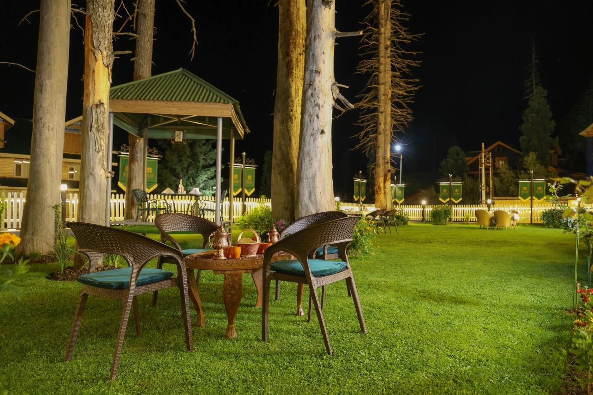 Shaw Inn By Stay Pattern Gulmarg Exterior photo